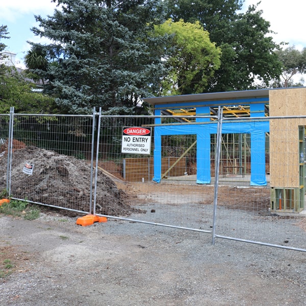 do you deliver and install temporary fencing and what's the price for this in Sussex County